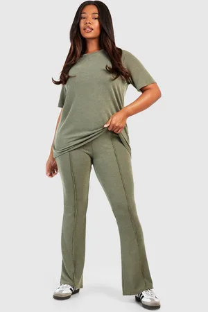 Boohoo Plus Gebleekte Geribbelde Broek Met Wijd Uitlopende Pijpen