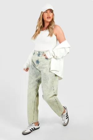 Boohoo Plus Basic High Rise Mom Jeans