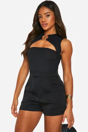 Boohoo Gekreukelde Mouwloze One Piece Met Textuur En Ring Detail
