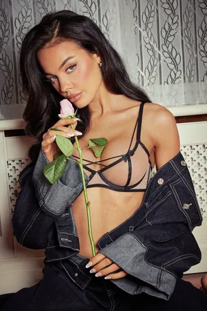 Boohoo Valentijns Bh Met Beugel En Mesh Paneel