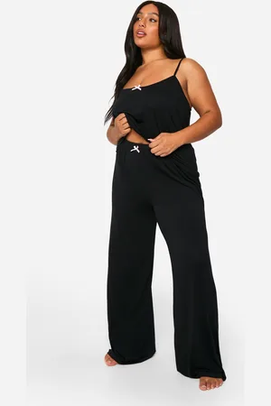 Boohoo Plus Jersey Hemdje En Pyjama Set Met Broek