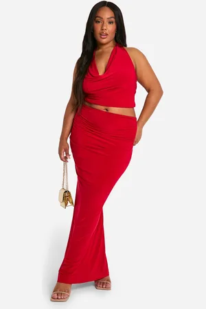 Boohoo Plus Strakke Top Met Halter Neck En Waterval Hals En Maxi Rok Set