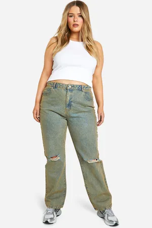 Boohoo Plus Basic Jeans Met Hoge Taille, Rechte Pijpen En Gescheurde Knieën