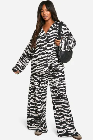 Boohoo Plus Oversized Geweven Dierenprint Blouse En Broek Set