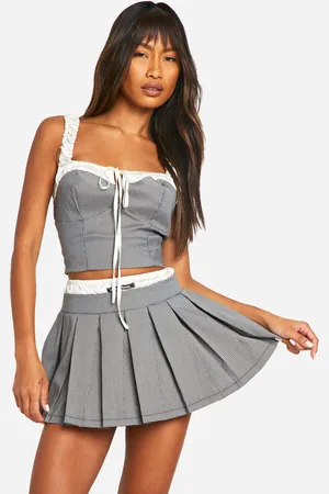 Boohoo Geruite Satijnen Korset Detail