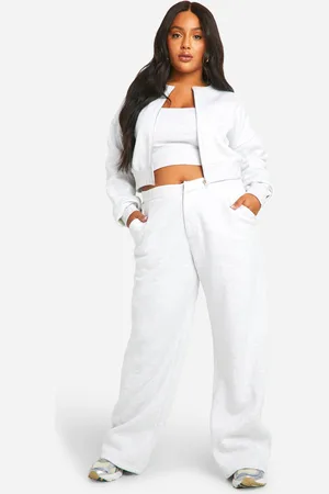 Boohoo Plus Boxy Trainingspak Met Kort Bomberjack En Getailleerd Joggingbroek Met Rechte Pijpen