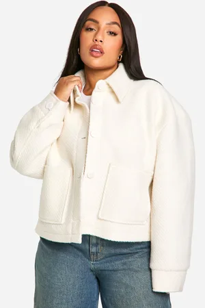 Boohoo Plus Nepwollen Bouclé Jas Met Kraag