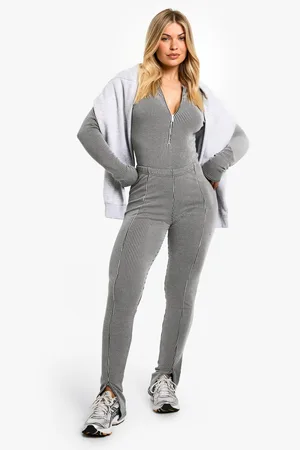 Boohoo Geribbelde One Piece Met Rits, Lange Mouwen En Leggings Met Split Set