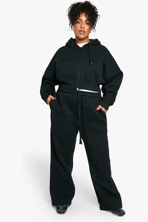 Boohoo Plus Dik Trainingspak Met Touwtjes