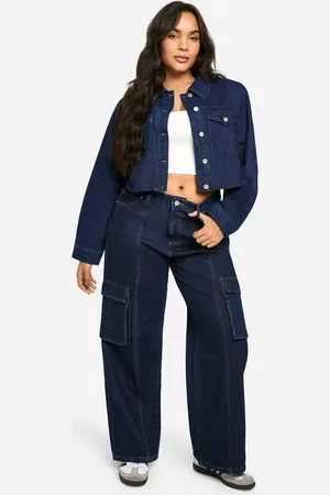 Boohoo Plus Onbewerkte Indigo Jeans Met Contrasterende Stiksels En Cargo Zakken