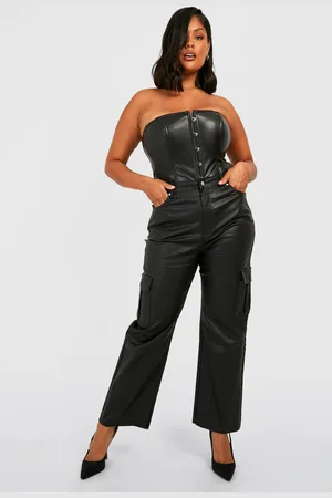 Boohoo Plus High Rise Cargo Jeans Met Pu Coating