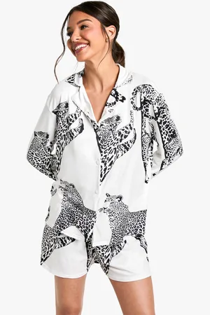 Boohoo Luipaardprint Kerst Pyjama Set Met Lange Mouwen En Shorts