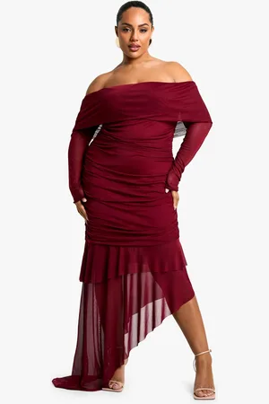 Boohoo Plus Geplooide Glitter Jurk Met Schouderpads