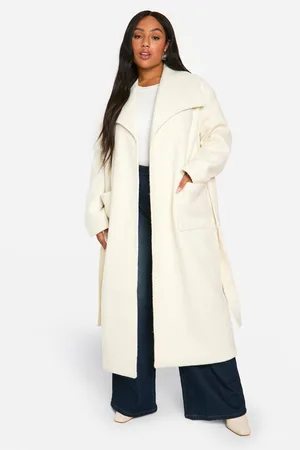 Boohoo Plus Geborstelde Jas Met Grote Kraag En Ceintuur