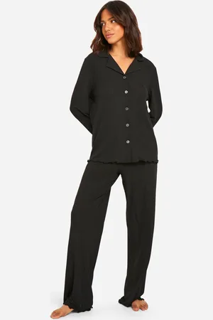 Boohoo Geribbelde Pyjama Set Met Broek En Knopen