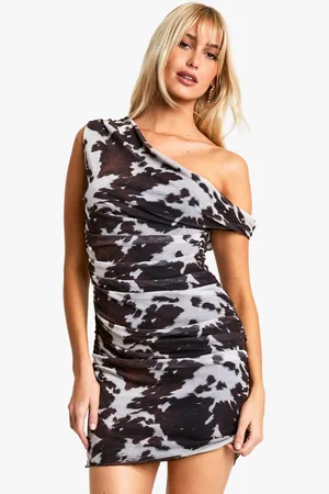 Boohoo Mesh Koeienprint Mini Jurk Met Boothals