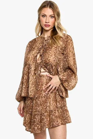 Boohoo Zwangerschap Chiffon Slangenprint Mini Rokje Met Elastische Taille En Laagjes