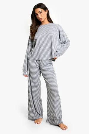 Boohoo Petite Gestreepte Jersey Lounge Pyjama Set Met Broek