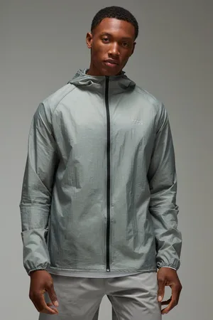 Boohoo Man Active Dunne Shower Resistant Windbreaker