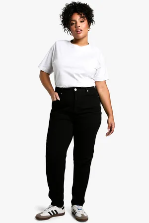 Boohoo Plus Mom Jeans Met Hoge Taille