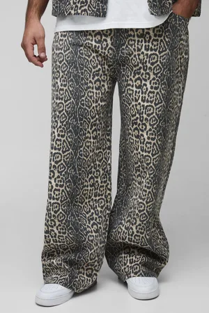 Boohoo Plus Gebleekte Baggy Luipaardprint Jeans