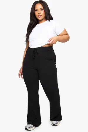 Boohoo Plus Zachte Flared Broek