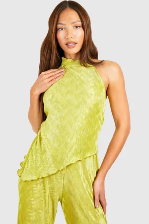 Boohoo Tall Asymmetrische Plisse Top Met Halter Neck