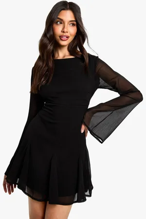 Boohoo Chiffon Godet Mini Jurk Met Print, Boothals En Lange Mouwen