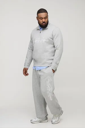 Boohoo Plus Geborduurd Trainingspak Met Korte Rits