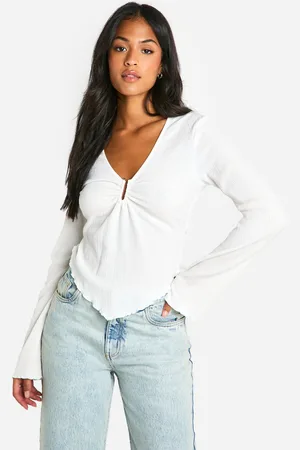 Boohoo Tall Top Met Textuur, Lange Zwierige Mouwen En Bar Detail