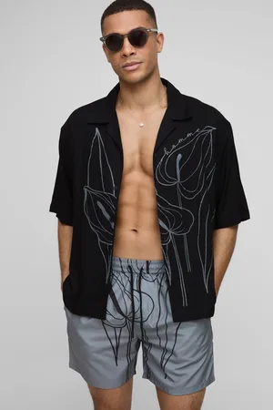 Boohoo Oversized Bloemen Lijntekening Overhemd Met Revers Kraag En Zwembroek Set