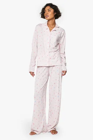 Boohoo Tall Pyjama Set Met Blouse Met Strik, Print En Broek