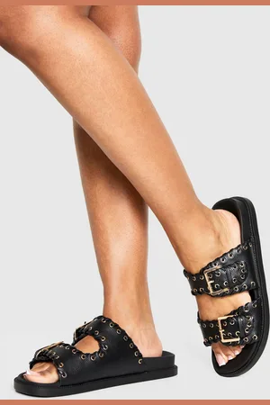 Boohoo Brede Slippers Met Stiksels, Dubbele Bandjes En Voetbed