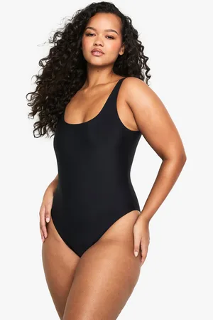 Boohoo Plus Corrigerend Badpak Met Vierkante Hals
