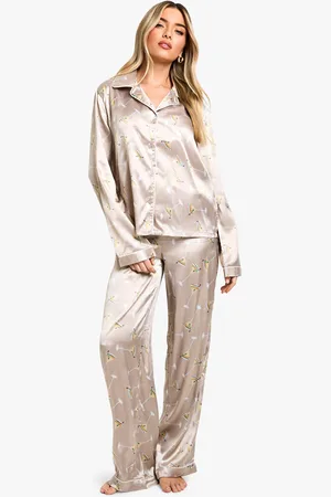 Boohoo Satijnen Martini Overhemd Met Lange Mouwen En Pyjama Set Met Broek