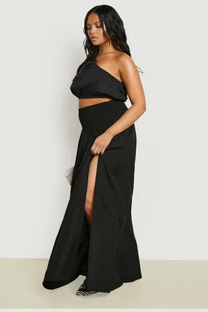 Boohoo Plus Poplin Top Met Eén Blote Schouder En Maxi Rok Set