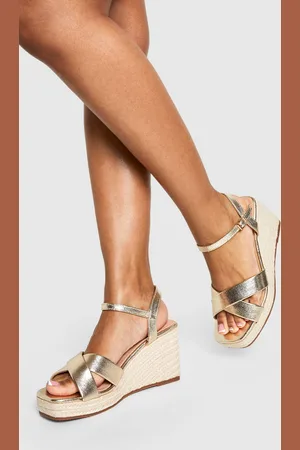 Boohoo Brede Metallic Sleehakken Met Vierkante Neus En Gekruiste Bandjes