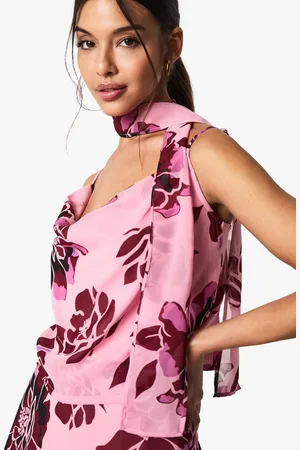 Boohoo Geweven Bloemenprint Hemdje Met Waterval Hals