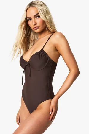 Boohoo Badmode Essentials Badpak Met Beugel En Vollere Cups