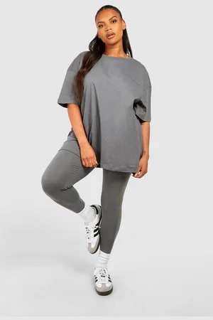 Boohoo Plus Oversized T-Shirt En Leggings Set