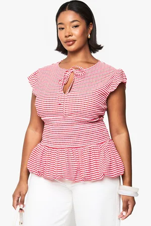 Boohoo Plus Gesmokte Sleutelgat Gingham Top