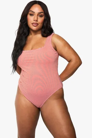 Boohoo Plus Gestreept Seersucker Badpak Met Lage Ronde Hals