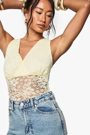 Boohoo Kanten Wikkel One Piece