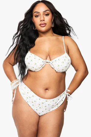 Boohoo Plus Bloemenpatroon Bikini Broekje Met Geplooide Kont En Zijstrikjes
