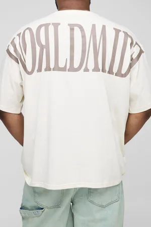Boohoo Plus Oversized Worldwide T-Shirt Met Print En Naaddetail