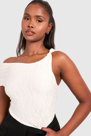 Boohoo Gedrapeerde Asymmetrische Top Met Textuur