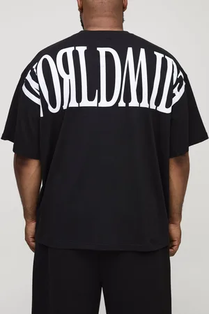 Boohoo Plus Oversized Worldwide T-Shirt Met Print En Naaddetail