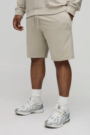 Boohoo Plus Basic Slim Fit Shorts