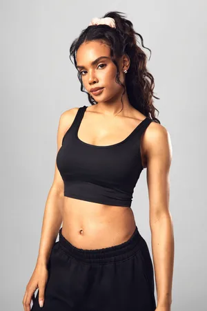Boohoo Superzachte Gewatteerde Sport Bh Met Perzikhuid