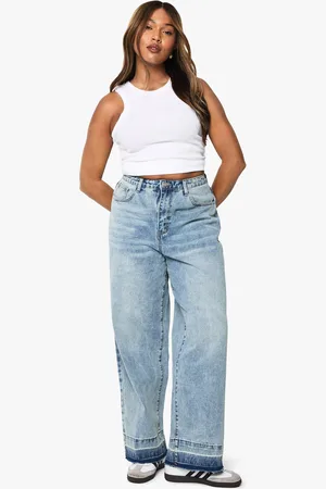 Boohoo Plus Jeans Met Gerafelde Zoom En Rechte Pijpen